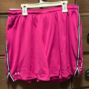 Woman’s under armour shorts size L